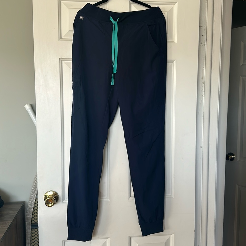 Figs size medium tall Zamora freex joggers scrub pants no flaws just too small